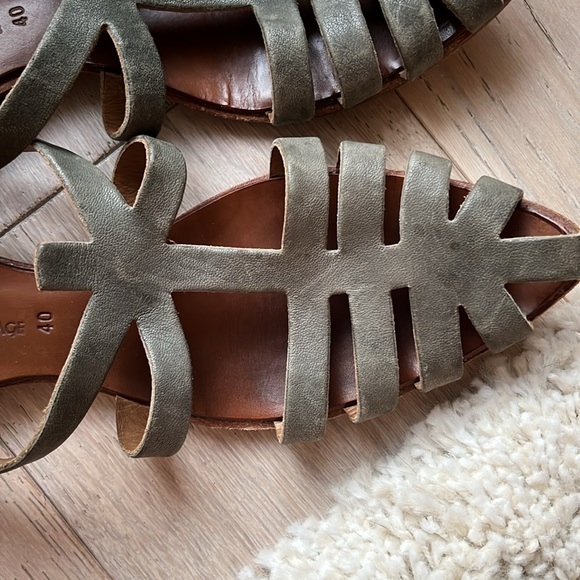 Beautiful green cydwoq sandals - Picture 2 of 6